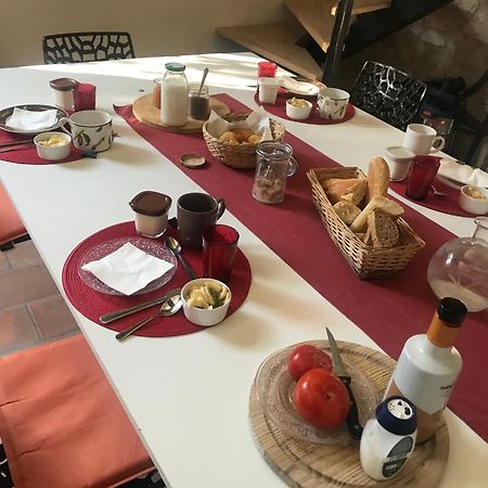ホテル L Ostalada Roquefort-des-Corbières エクステリア 写真